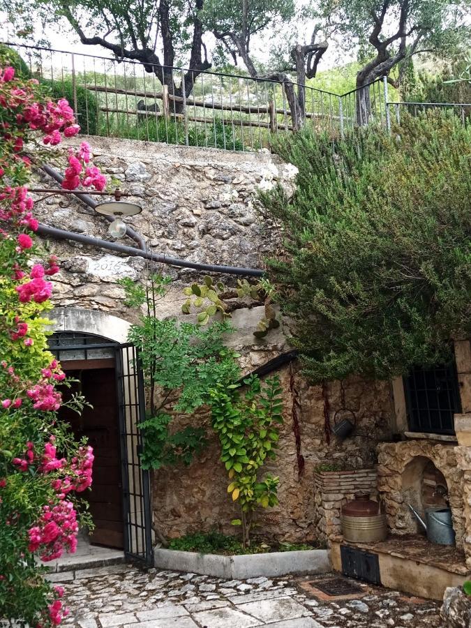Al Casolare Otel Ofena Dış mekan fotoğraf