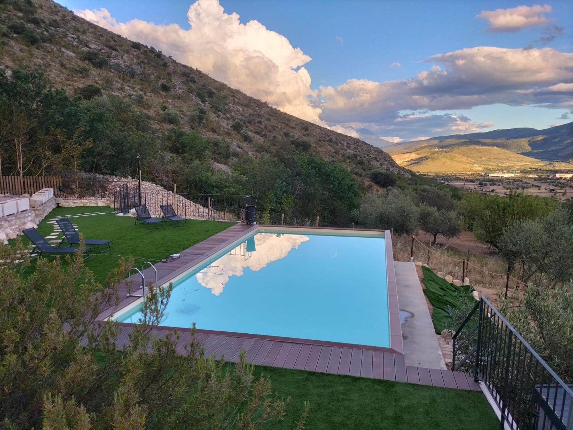 Al Casolare Otel Ofena Dış mekan fotoğraf