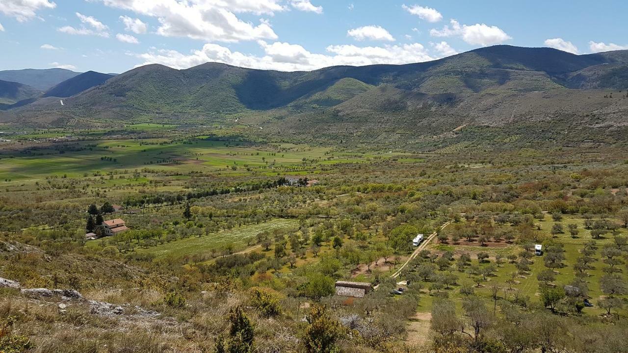 Al Casolare Otel Ofena Dış mekan fotoğraf